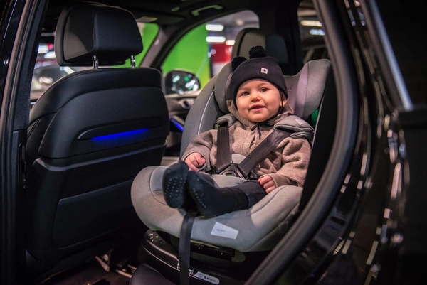 RECARO Salia 125 KID 3m-7lat i-Size Fotelik Samochodowy Obrotowy