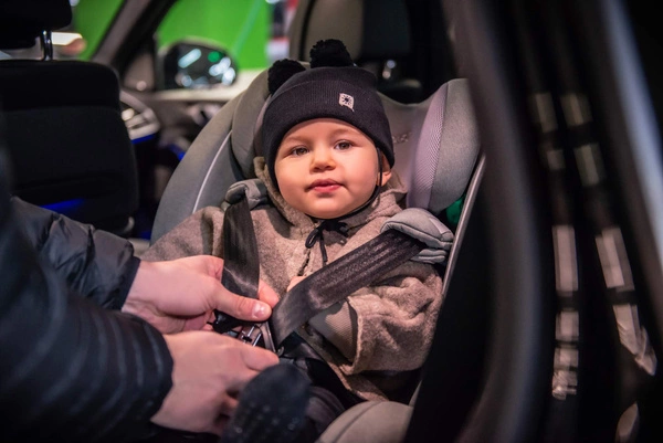 RECARO Salia 125 KID 3m-7lat i-Size Fotelik Samochodowy Obrotowy